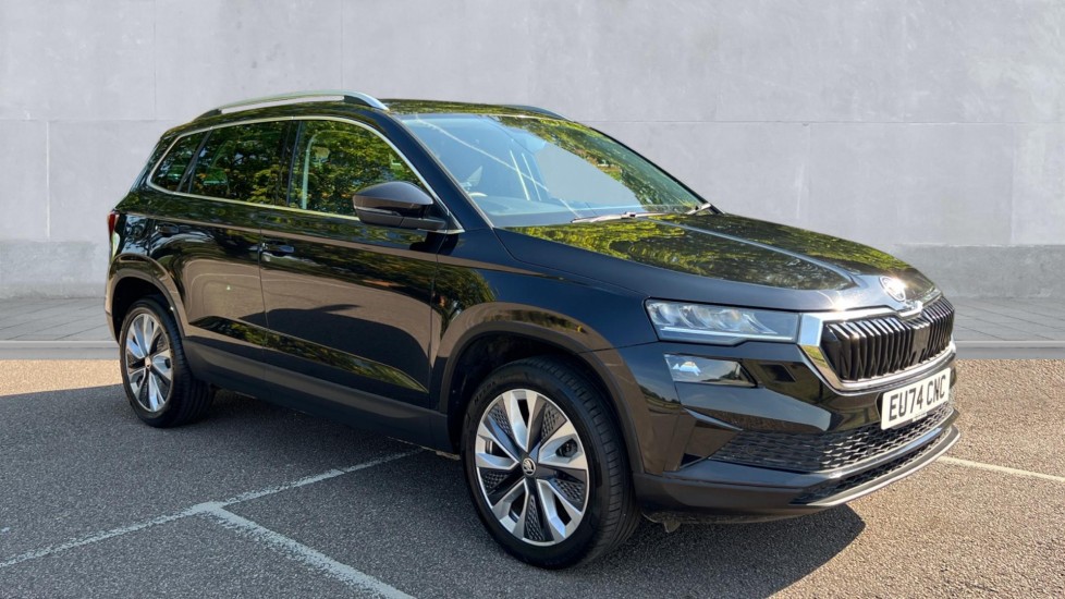 Skoda Karoq listing photo