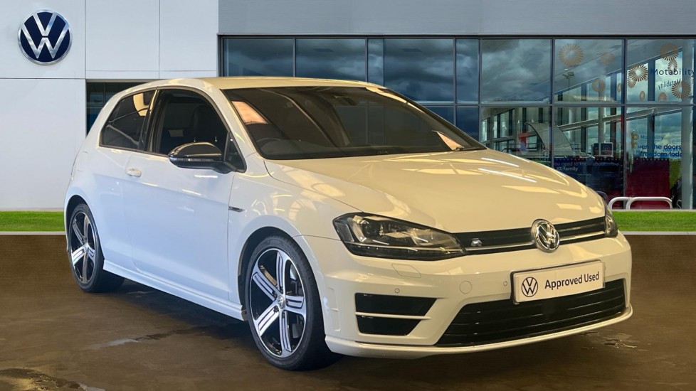 Volkswagen Golf listing photo