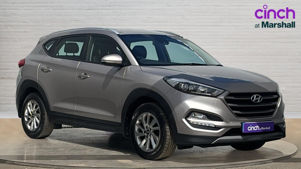 Hyundai Tucson listing photo