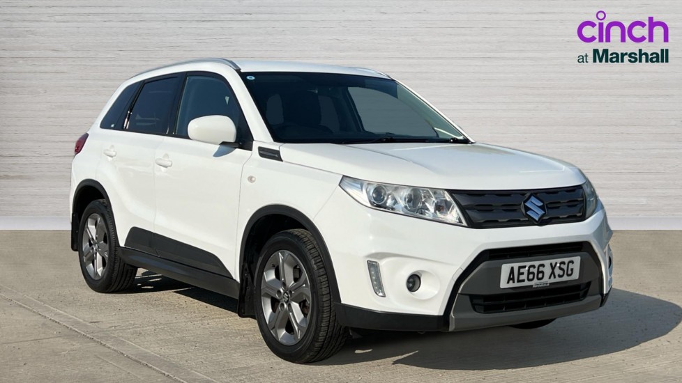 Suzuki Vitara listing photo