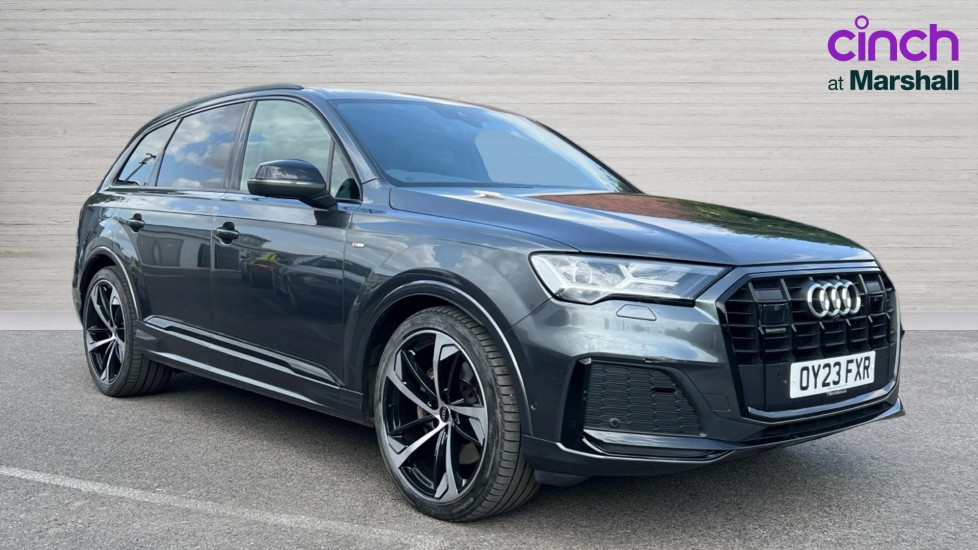Audi Q7 listing photo