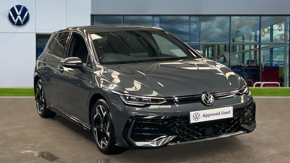 Volkswagen Golf listing photo