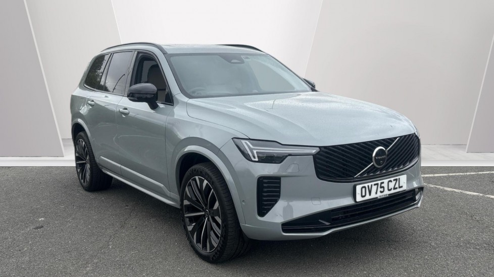 Volvo XC90 listing photo