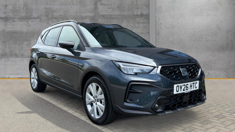 SEAT Arona listing photo