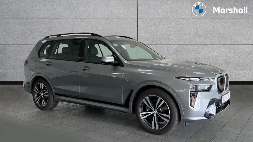 BMW X7 listing photo