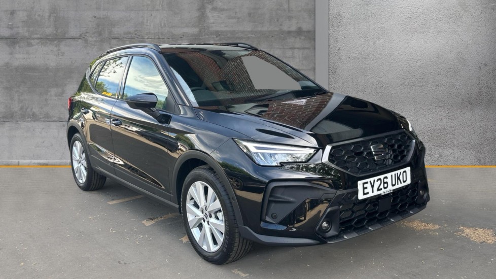 SEAT Arona listing photo