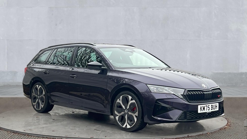 Skoda Octavia listing photo