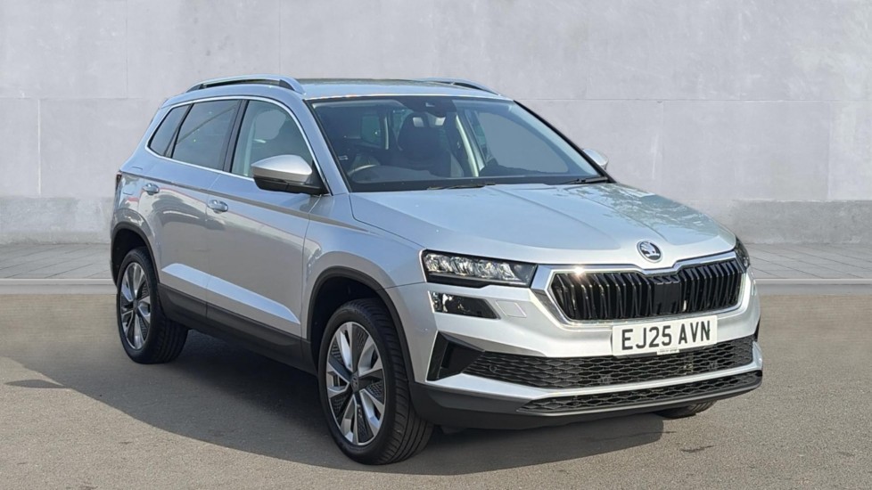 Skoda Karoq listing photo