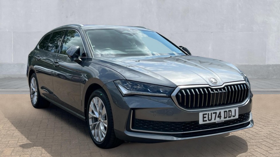 Skoda Superb listing photo