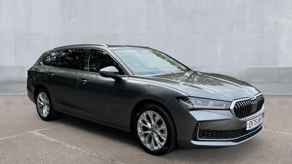 Skoda Superb listing photo