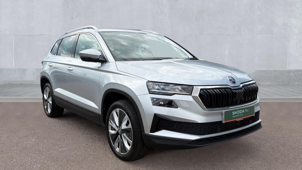 Skoda Karoq listing photo