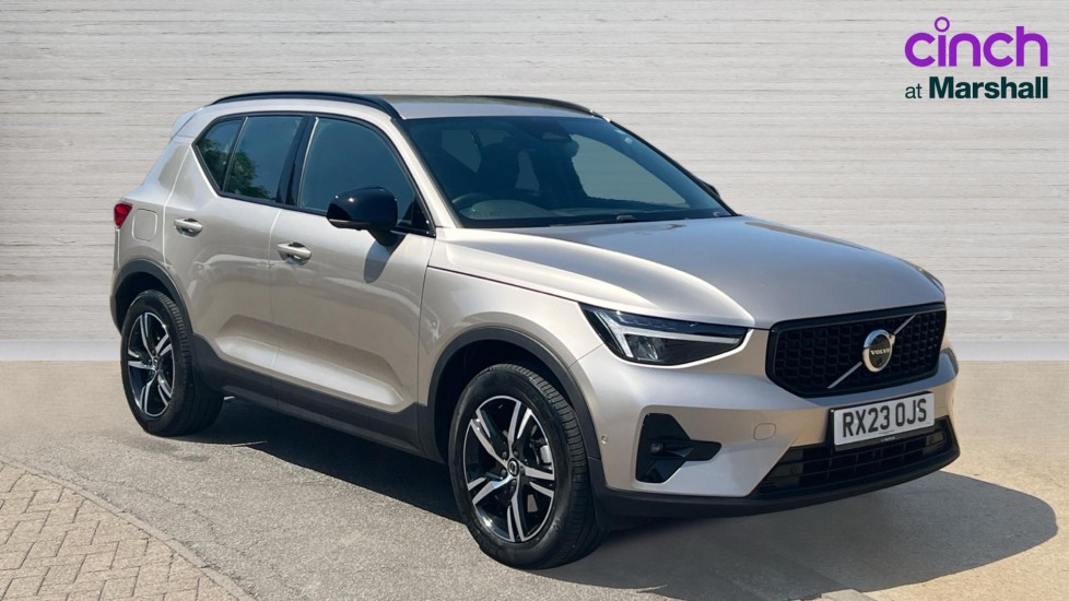 Volvo XC40 listing photo