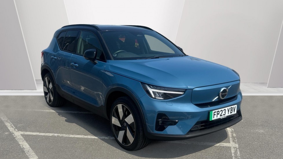 Volvo XC40 listing photo