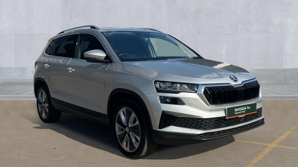 Skoda Karoq listing photo