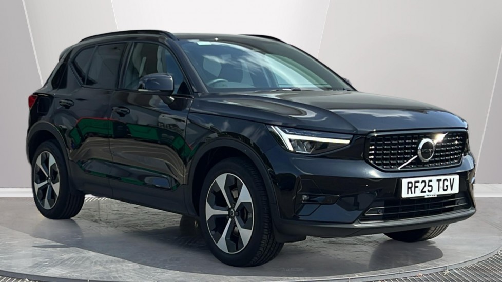 Volvo XC40 listing photo