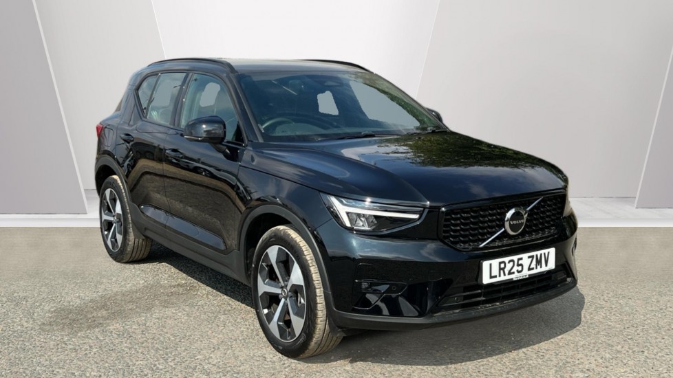 Volvo XC40 listing photo