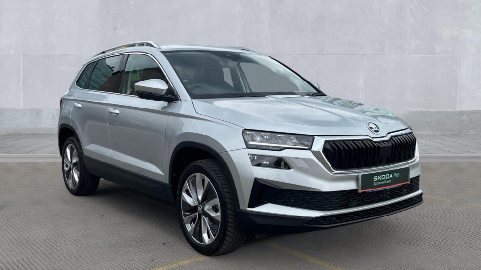 Skoda Karoq listing photo