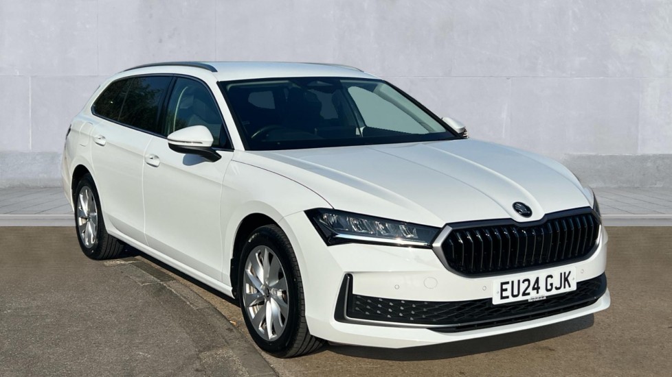 Skoda Superb listing photo
