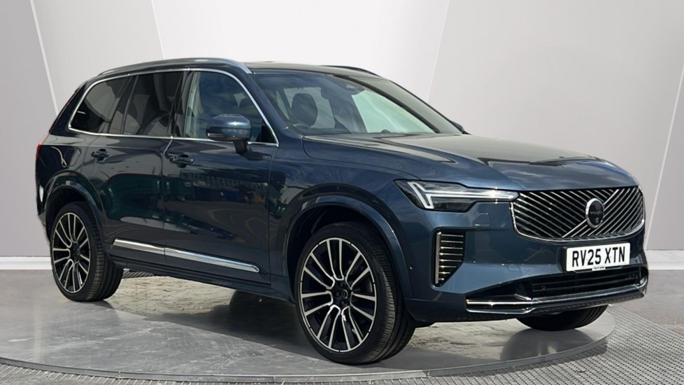 Volvo XC90 listing photo
