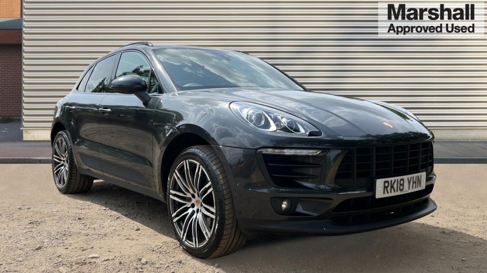 Porsche Macan listing photo