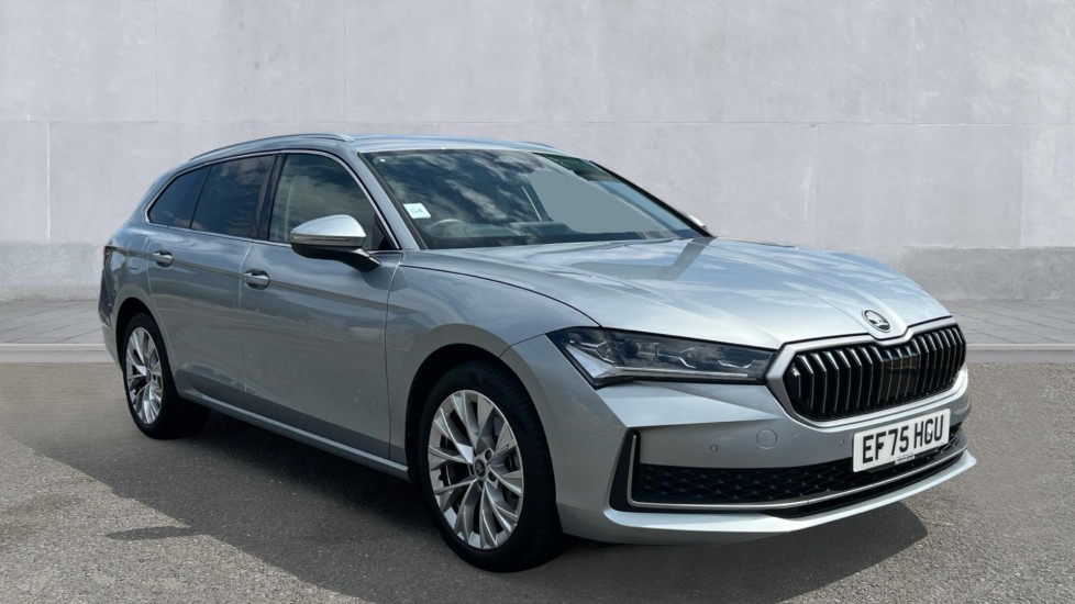 Skoda Superb listing photo