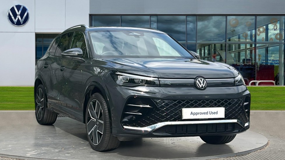 Volkswagen Tiguan listing photo