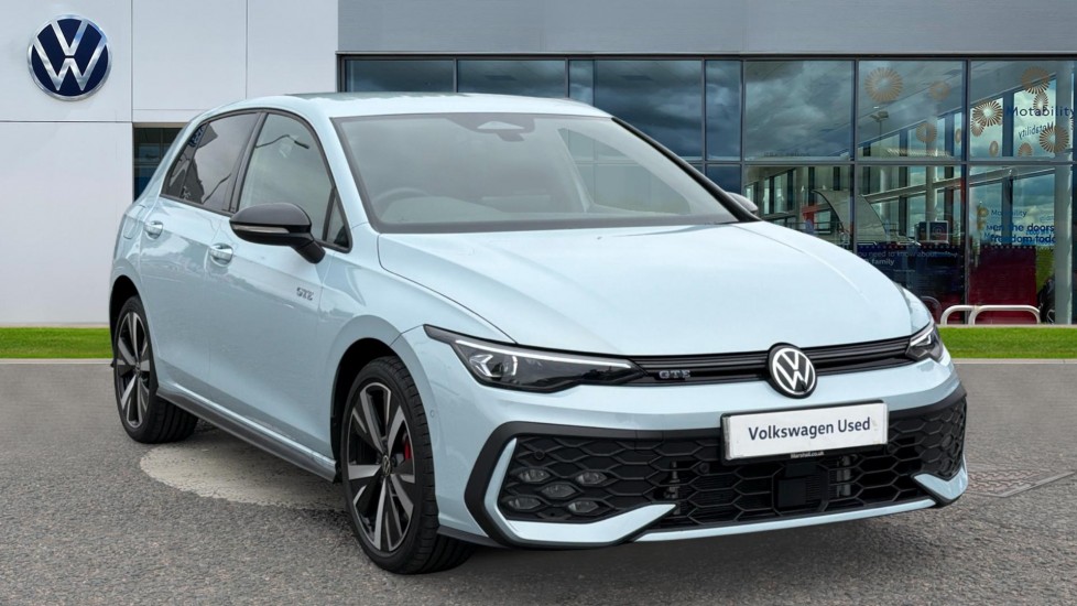 Volkswagen Golf listing photo
