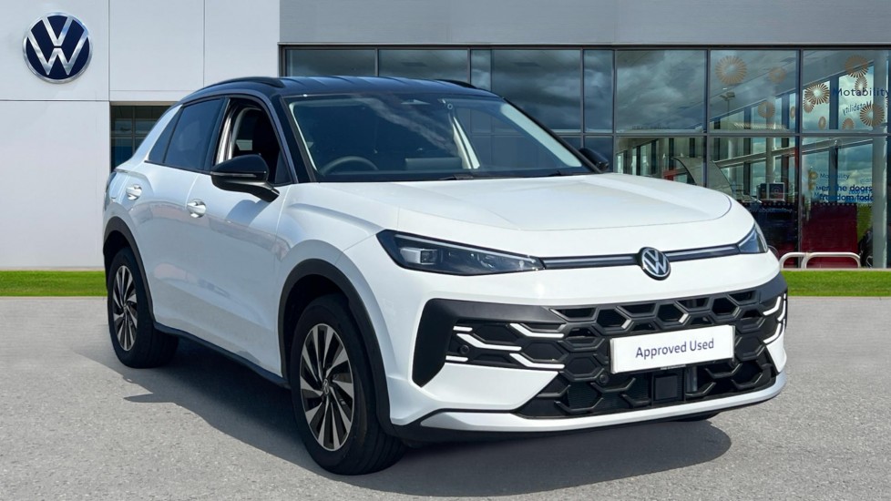 Volkswagen T-Roc listing photo