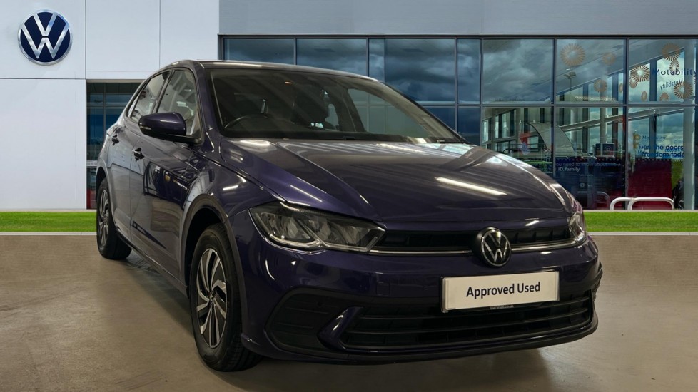 Volkswagen Polo listing photo