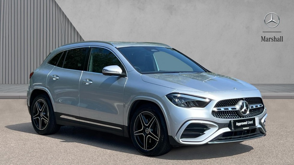 Mercedes-Benz GLA Class listing photo