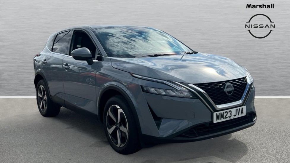 Nissan Qashqai listing photo