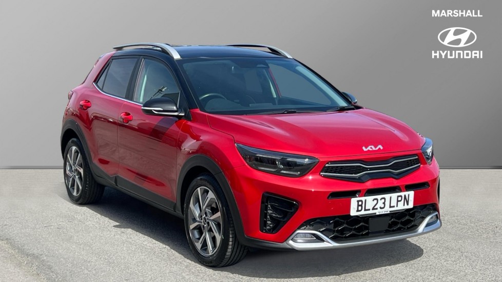 Kia Stonic listing photo
