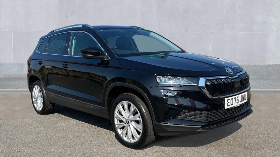 Skoda Karoq listing photo