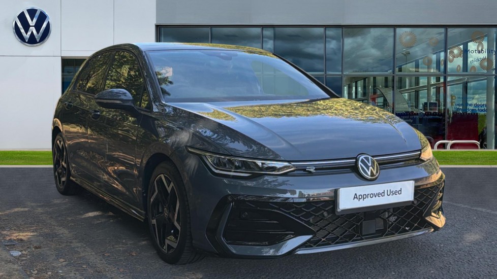 Volkswagen Golf listing photo