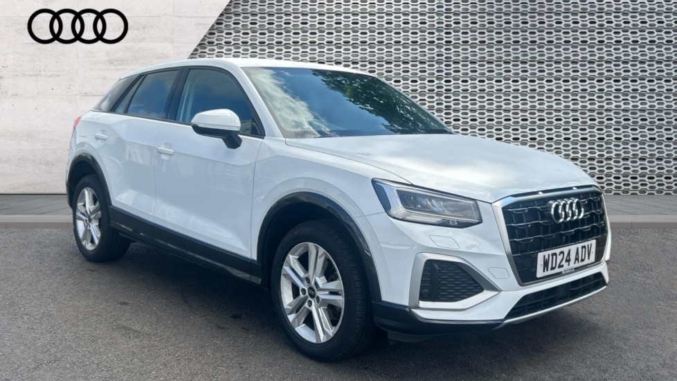 Audi Q2 listing photo