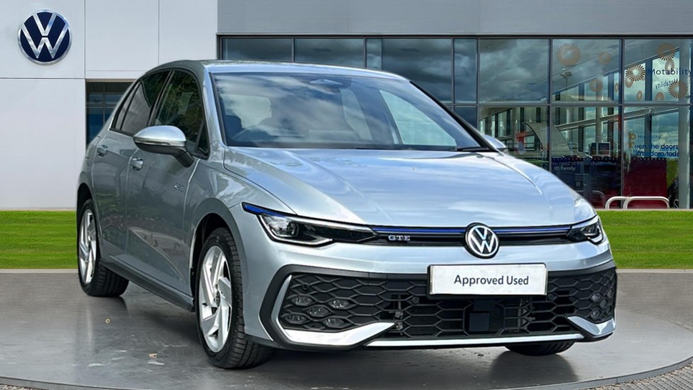 Volkswagen Golf listing photo