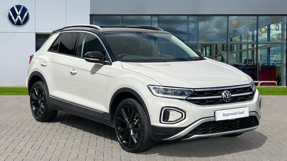 Volkswagen T-Roc listing photo
