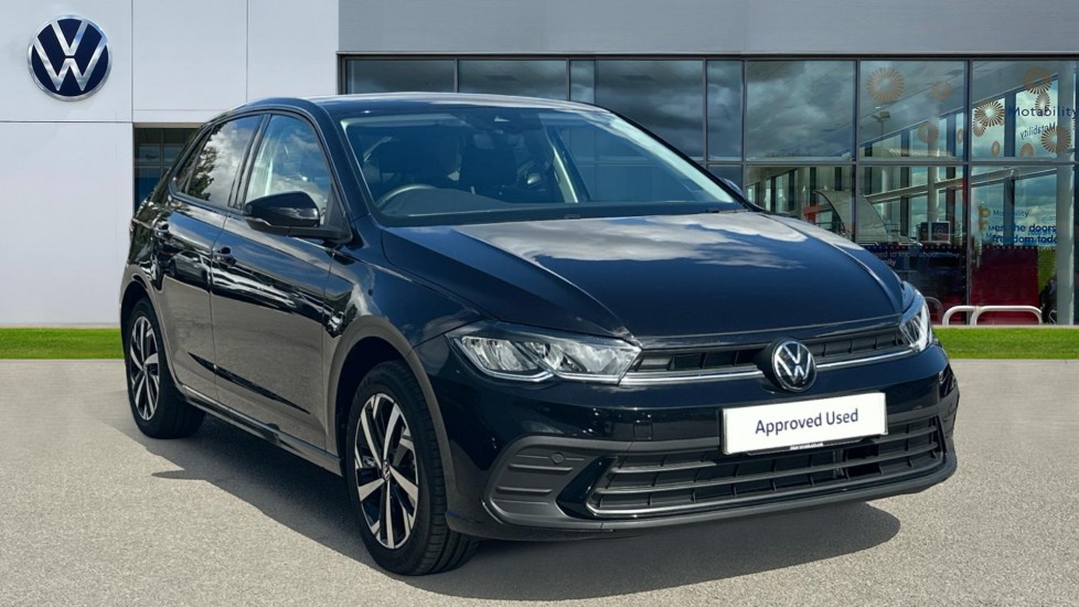 Volkswagen Polo listing photo