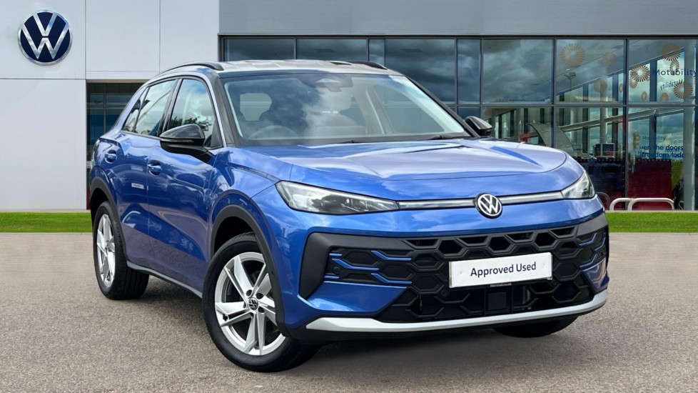 Volkswagen T-Roc listing photo