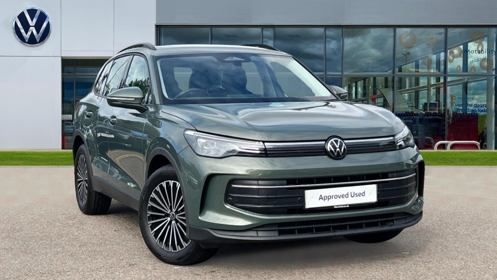 Volkswagen Tiguan listing photo