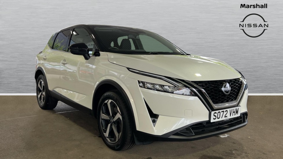 Nissan Qashqai listing photo