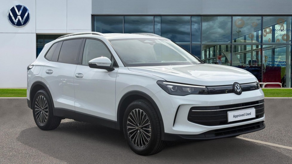 Volkswagen Tiguan listing photo
