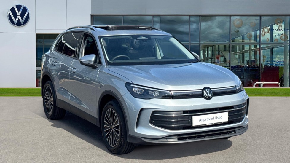 Volkswagen Tiguan listing photo