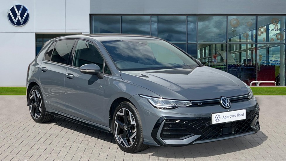 Volkswagen Golf listing photo