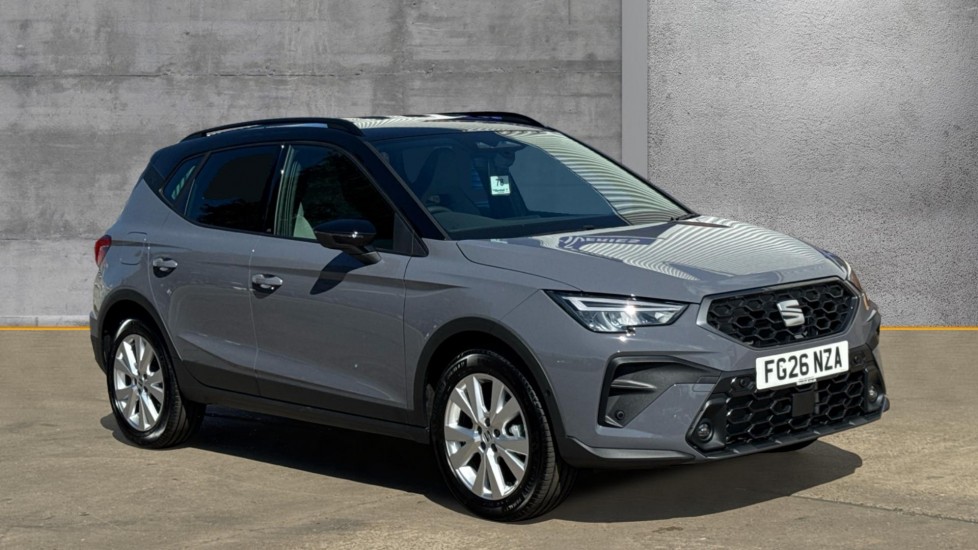 SEAT Arona listing photo
