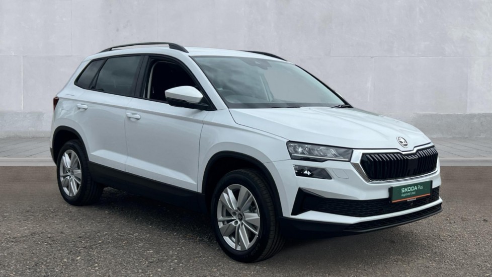 Skoda Karoq listing photo