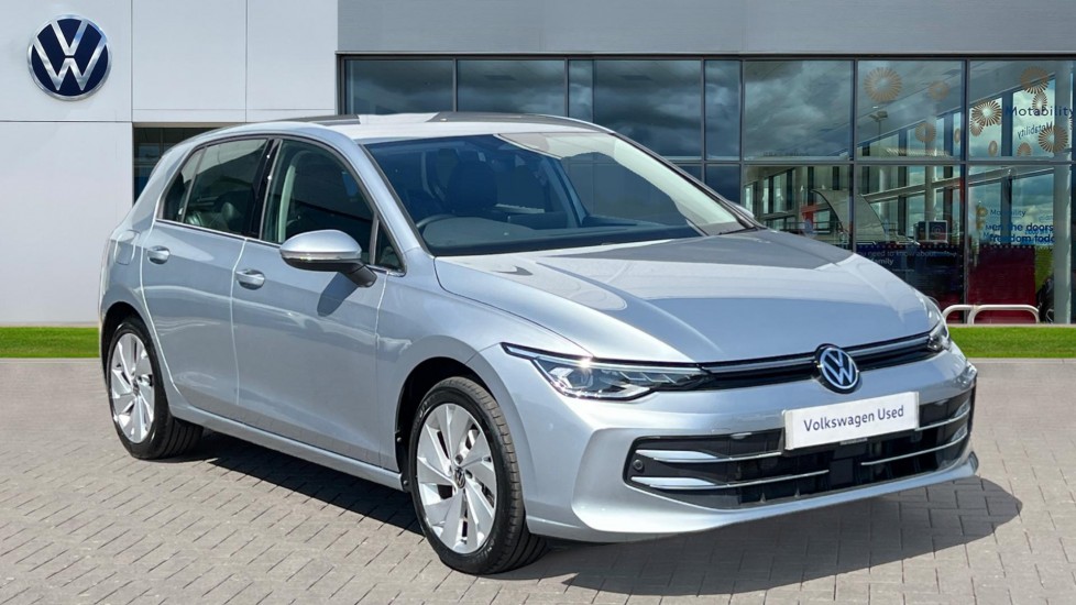 Volkswagen Golf listing photo