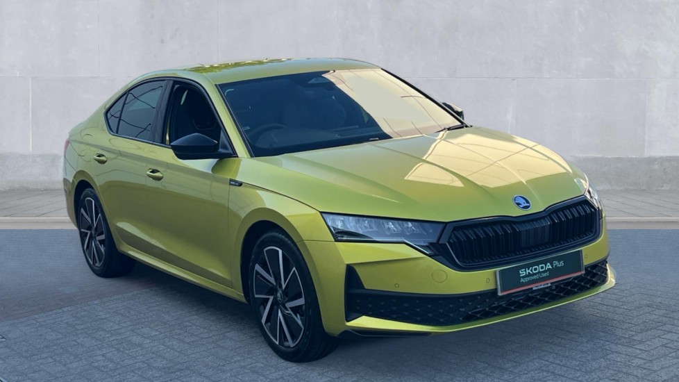 Skoda Octavia listing photo