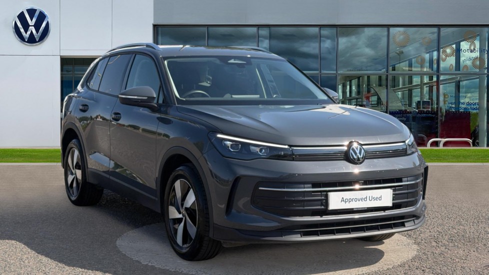 Volkswagen Tiguan listing photo