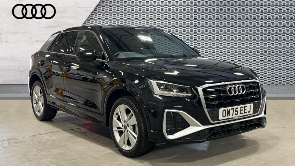 Audi Q2 listing photo